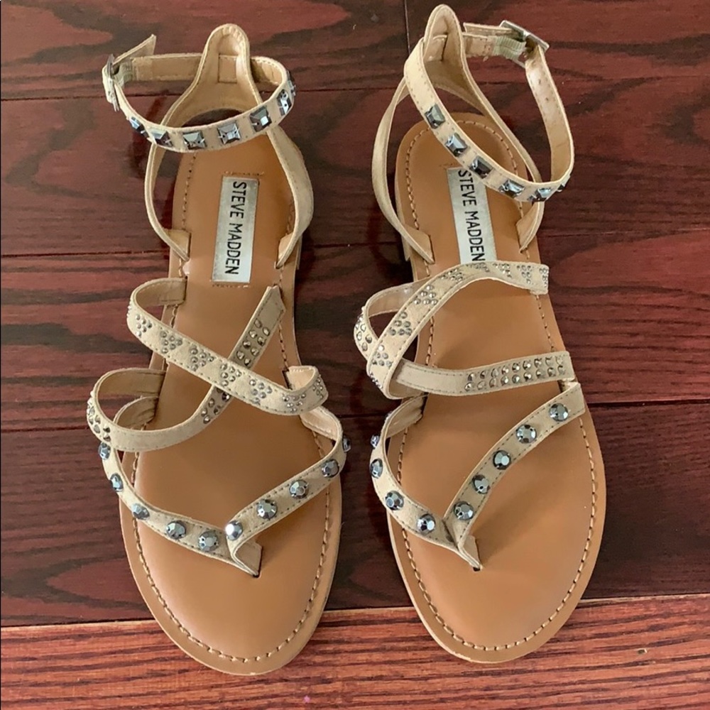 Steve Madden Taupe Sandals